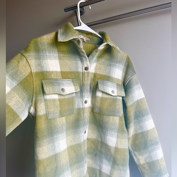 Oversized Light Green Jacket with plaid design - Picture 3 of 3